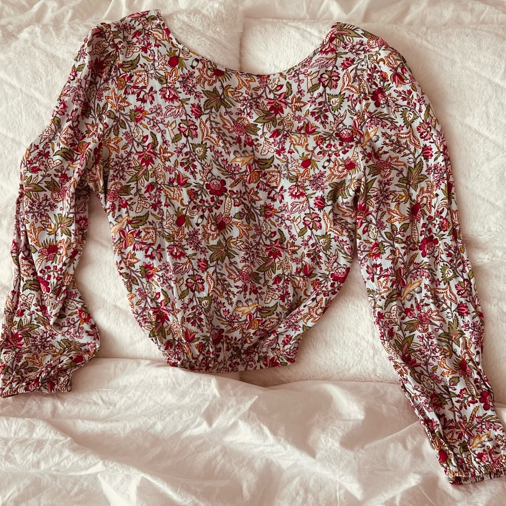Ann Taylor Loft blouse
Medium petite floral